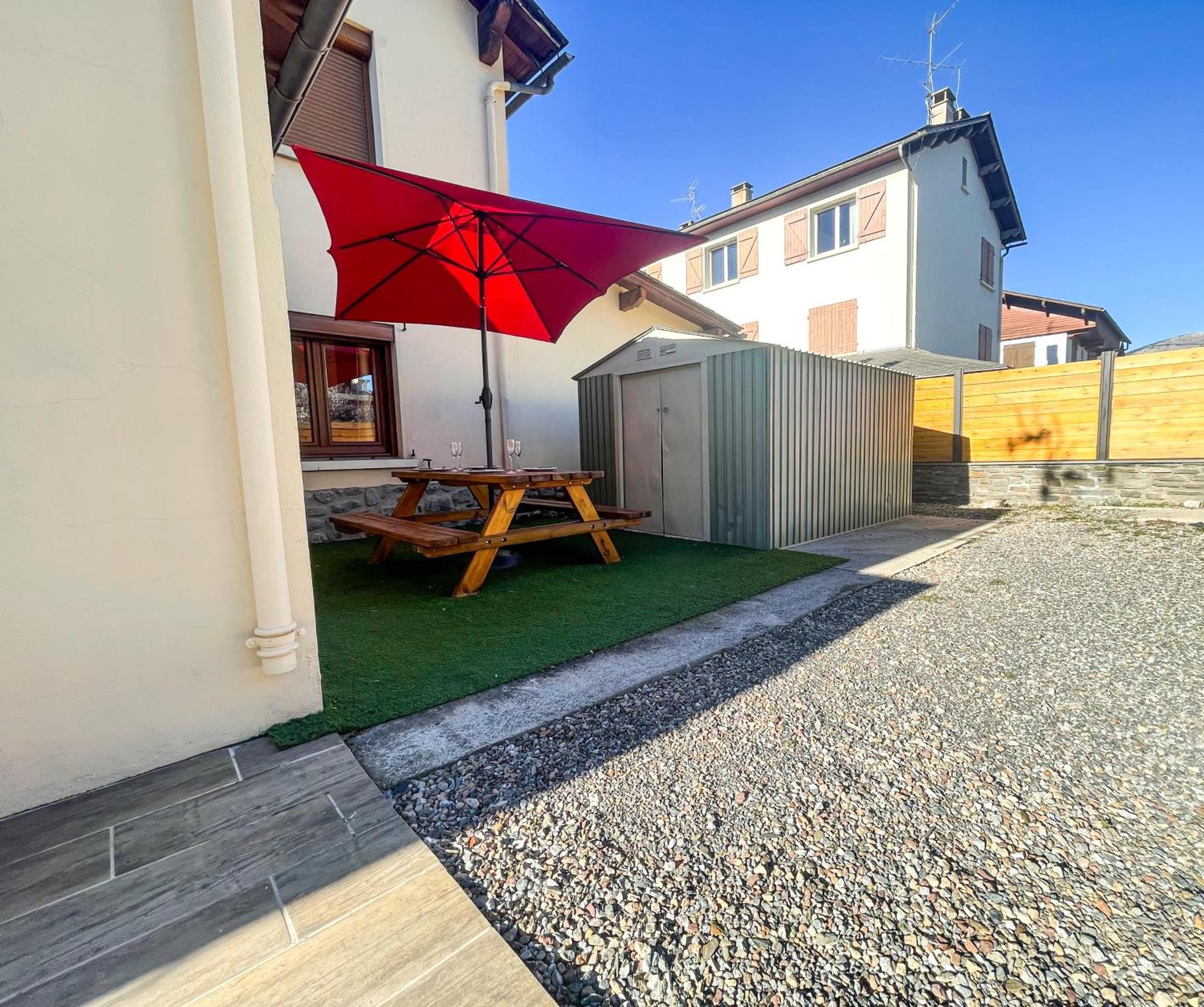 فيلا Bonita Casa. Gran Jardin. Con Wifi. بورغ مدام المظهر الخارجي الصورة